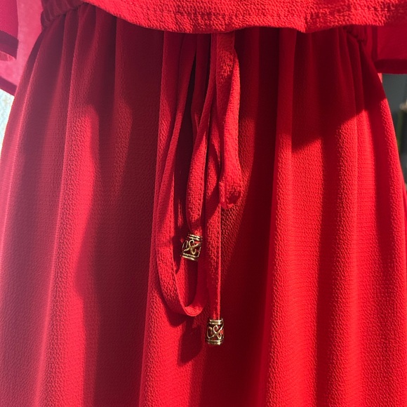 Flowy red dress - Picture 3 of 7